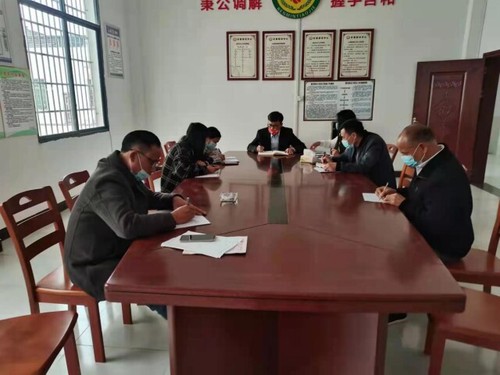 雷竞技raybet官网版下载驻邑口村工作队:硬核担当扛在肩,防疫战场冲在前